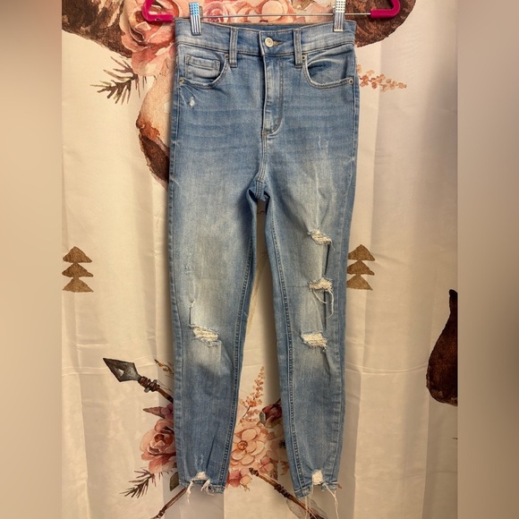 Dynamite Denim - Size 25 Women's Light Blue Distressed Jeans​​